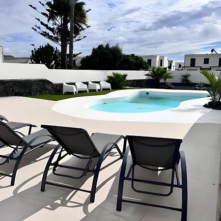 Oasis 138 بيت للعطل *