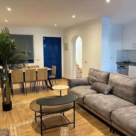 Oasis 138 بيت للعطل