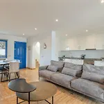Oasis 138 *